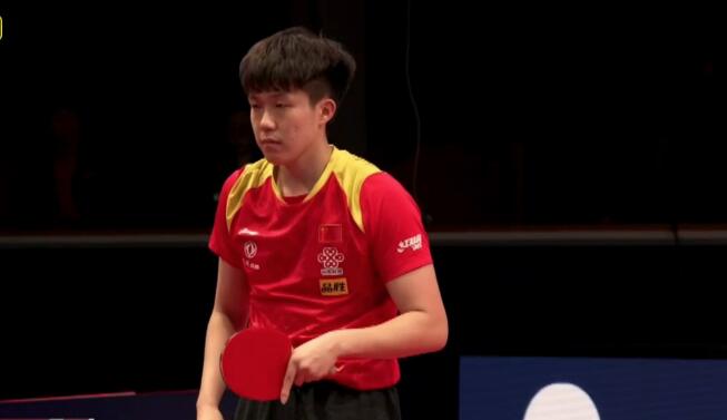 与节日的欢 与节日的欢